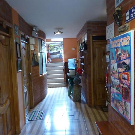 Hostal La Casa Amarilla City Banos  Exterior photo