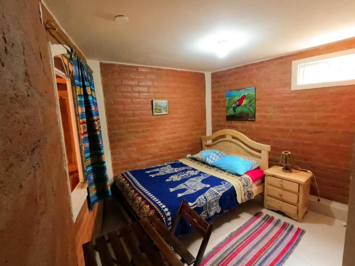 Hostal La Casa Amarilla City Banos  Exterior photo