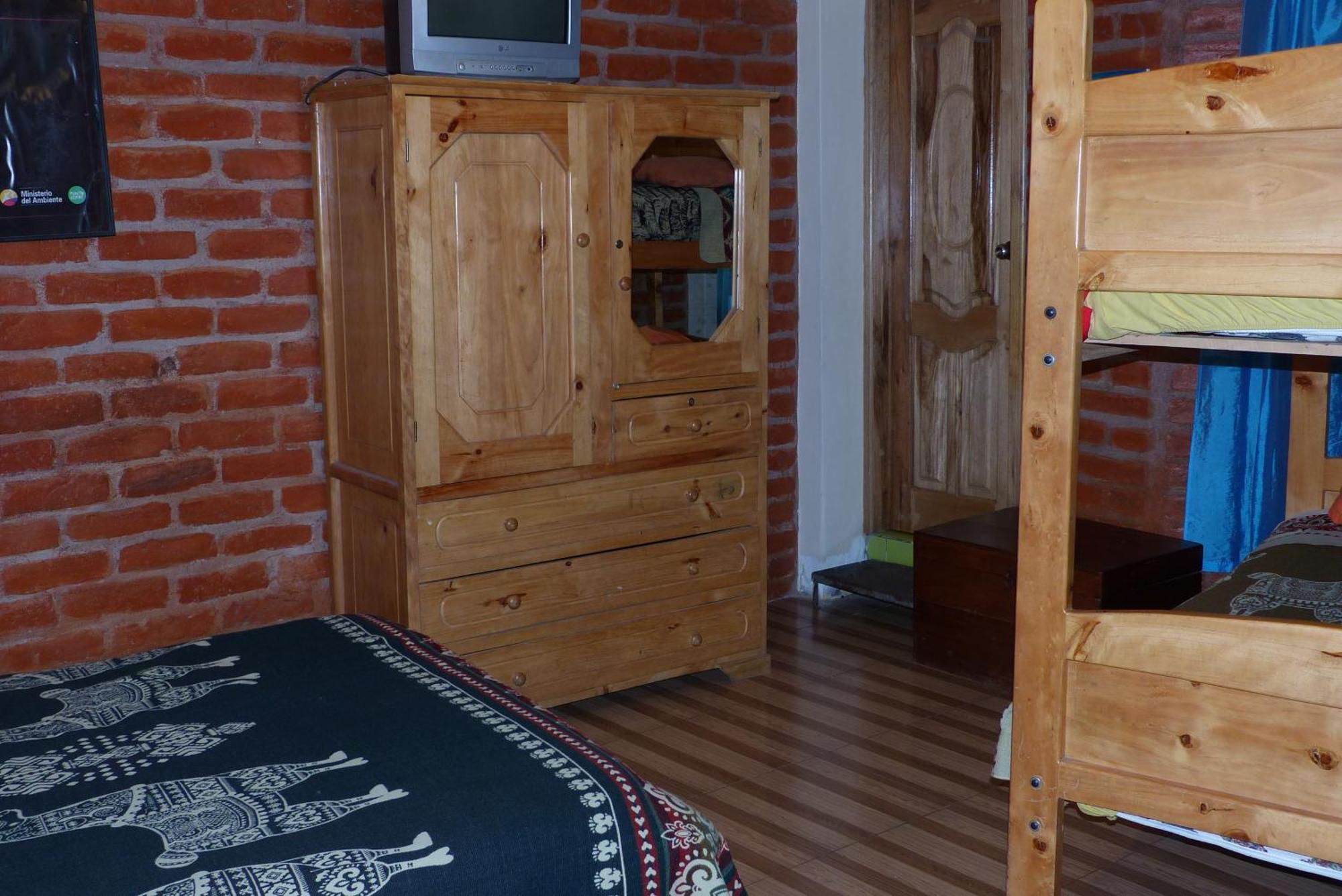 Hostal La Casa Amarilla City Banos  Exterior photo