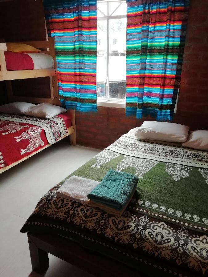 Hostal La Casa Amarilla City Banos  Exterior photo