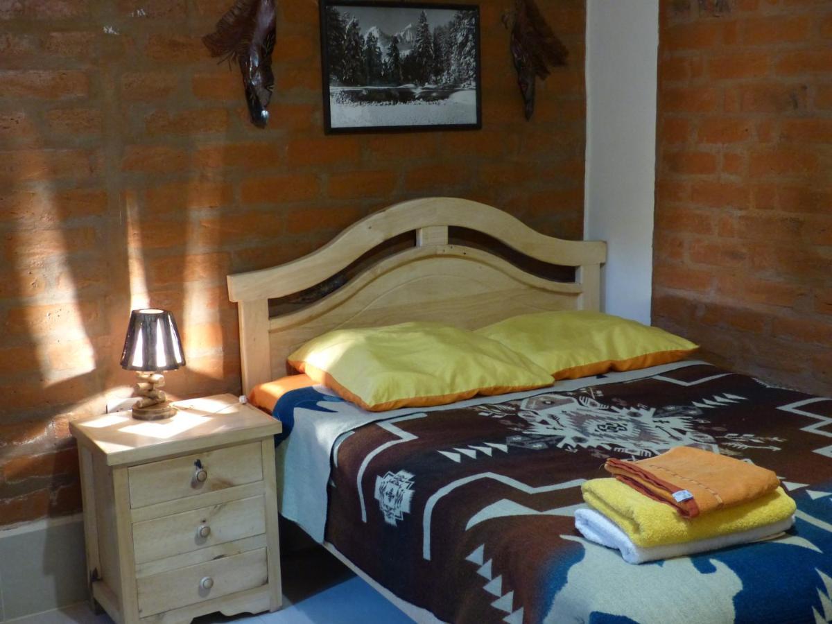 Hostal La Casa Amarilla City Banos  Exterior photo
